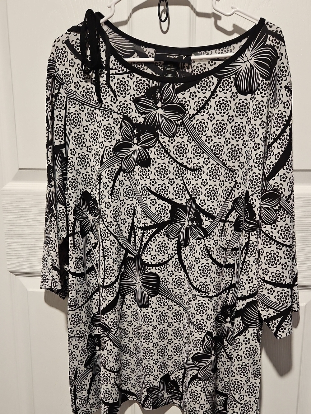 Lane Bryant Black & White Floral Tunic